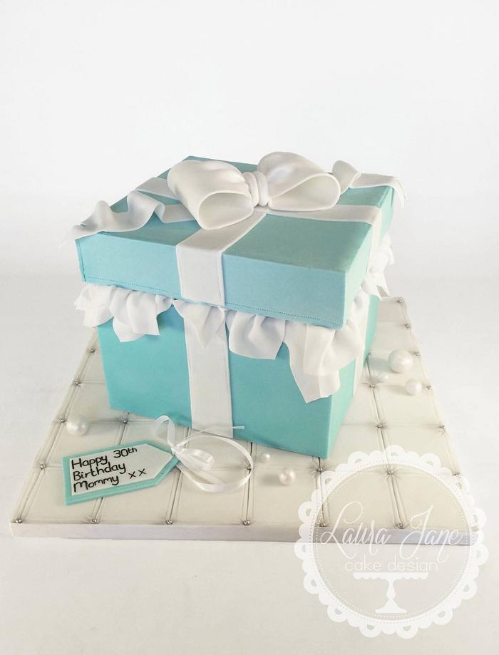 Gift box cake