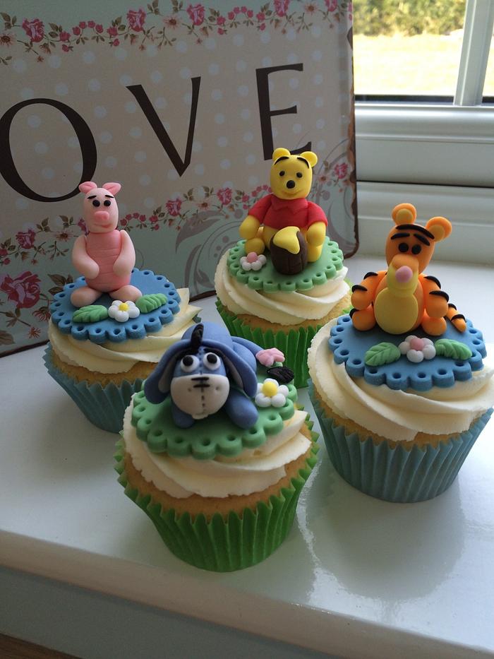 Winnie the Pooh & Friends Cupcakes 