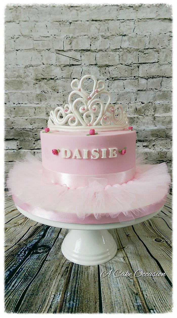 Birthday Cake, princess theme cakes, Girl's cakes, Food & Drinks, Homemade  Bakes on Carousell