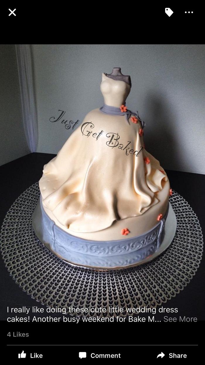 Wedding dress cake