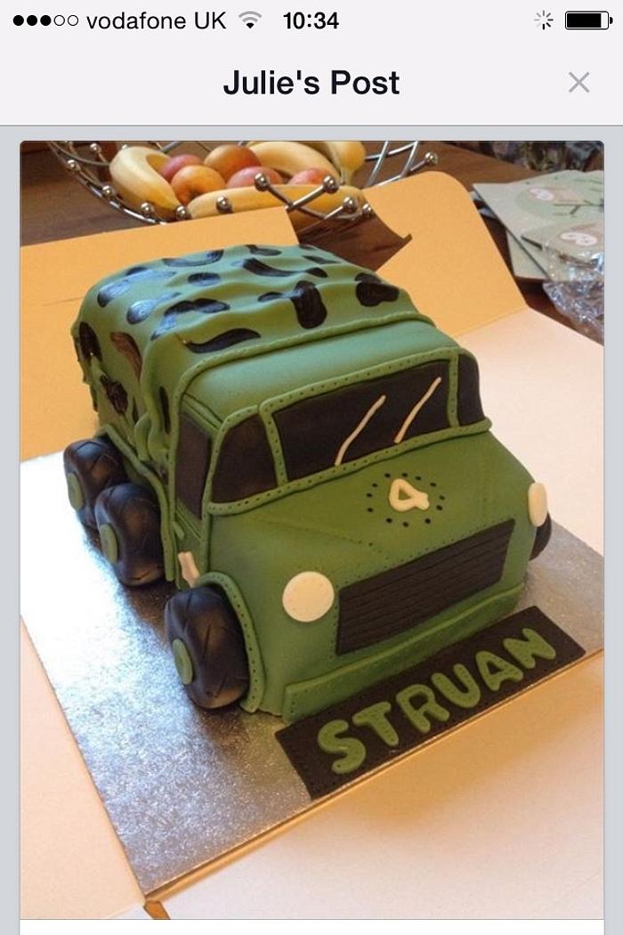 Army Truck cake