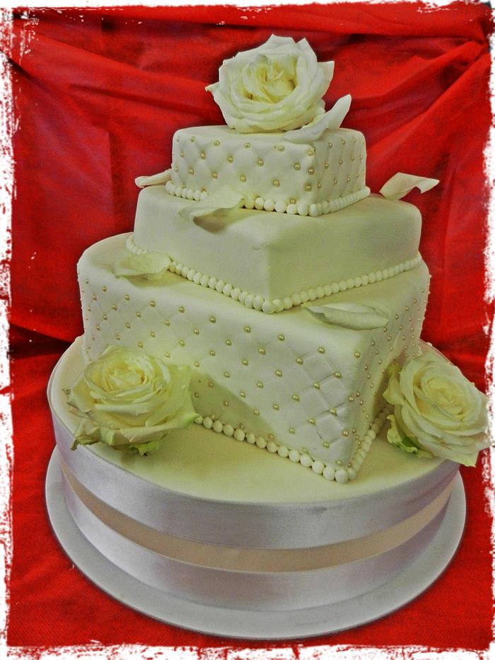 heart wedding cake