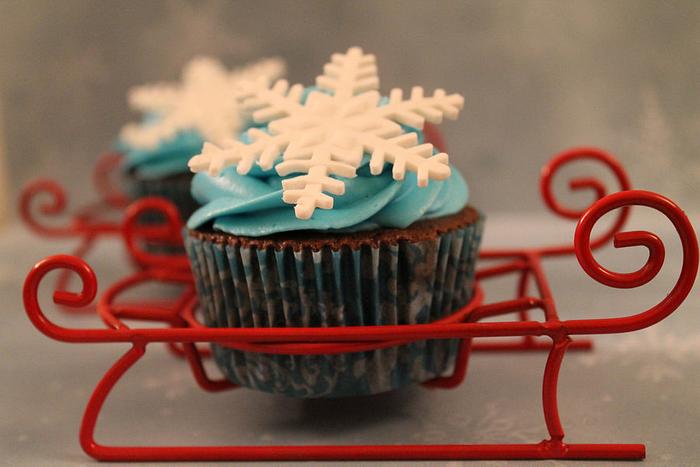 Snowflake cupcakes