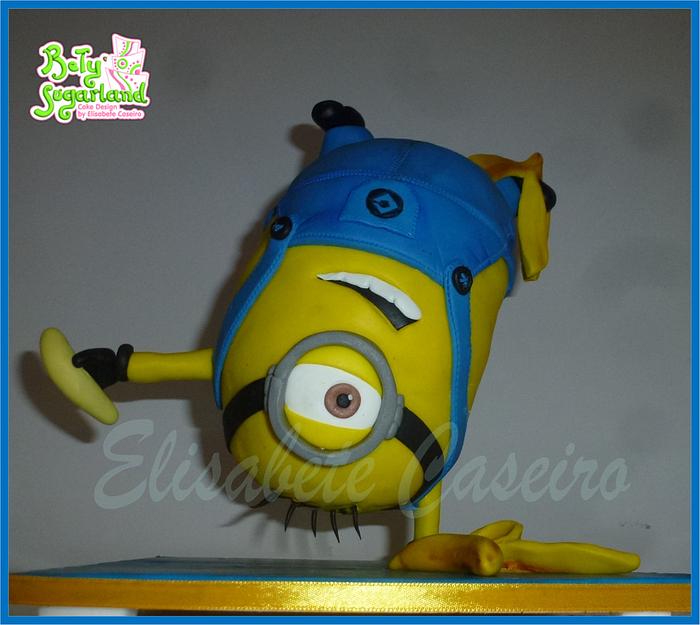 One hand standing Minion