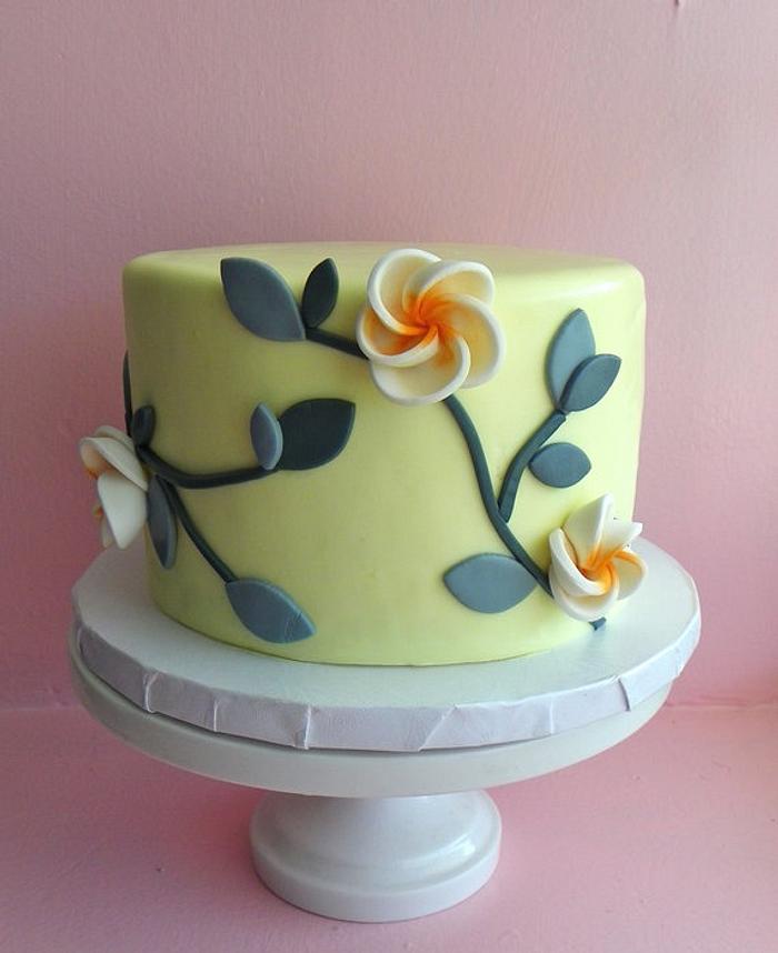 Little yellow floral cake