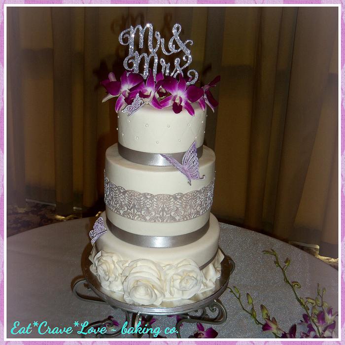 Roslyn Wedding Cake