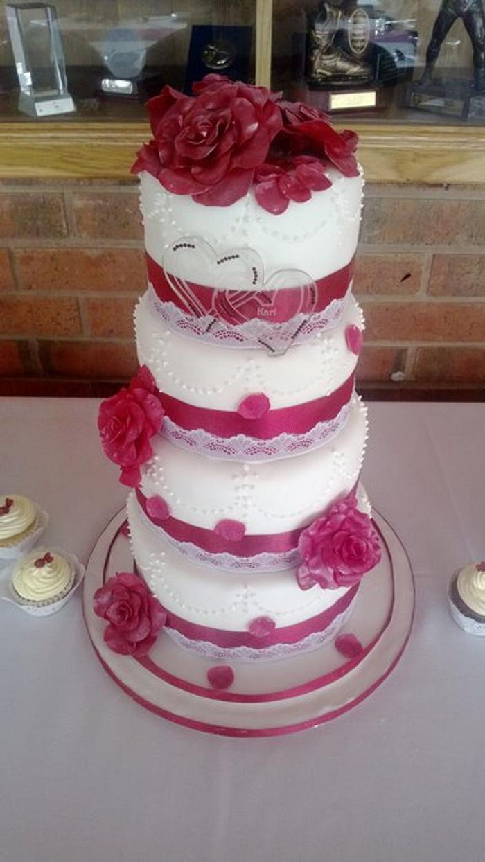 4 tier red rose wedding cake