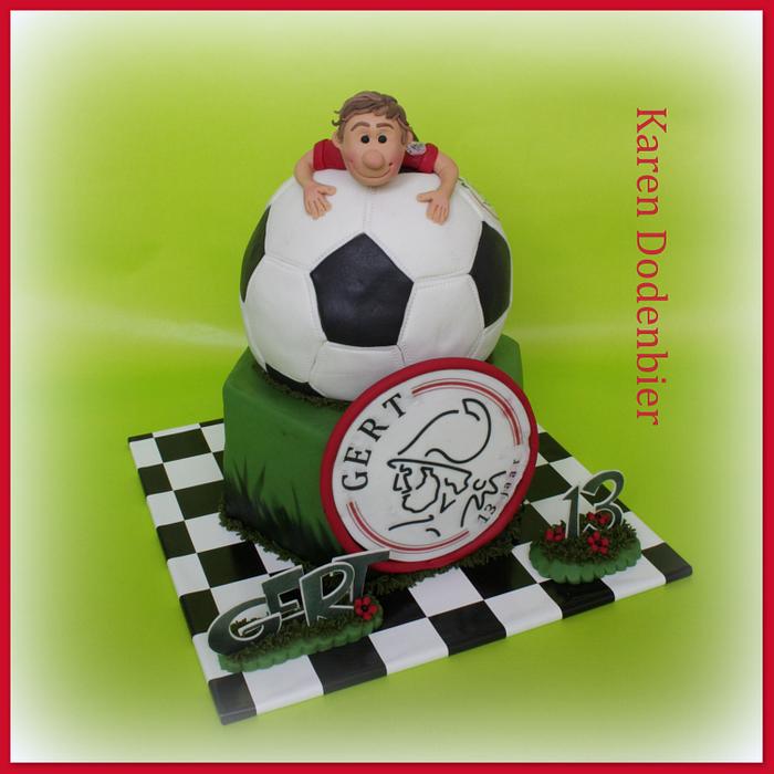 Another Ajax soccer cake!!!