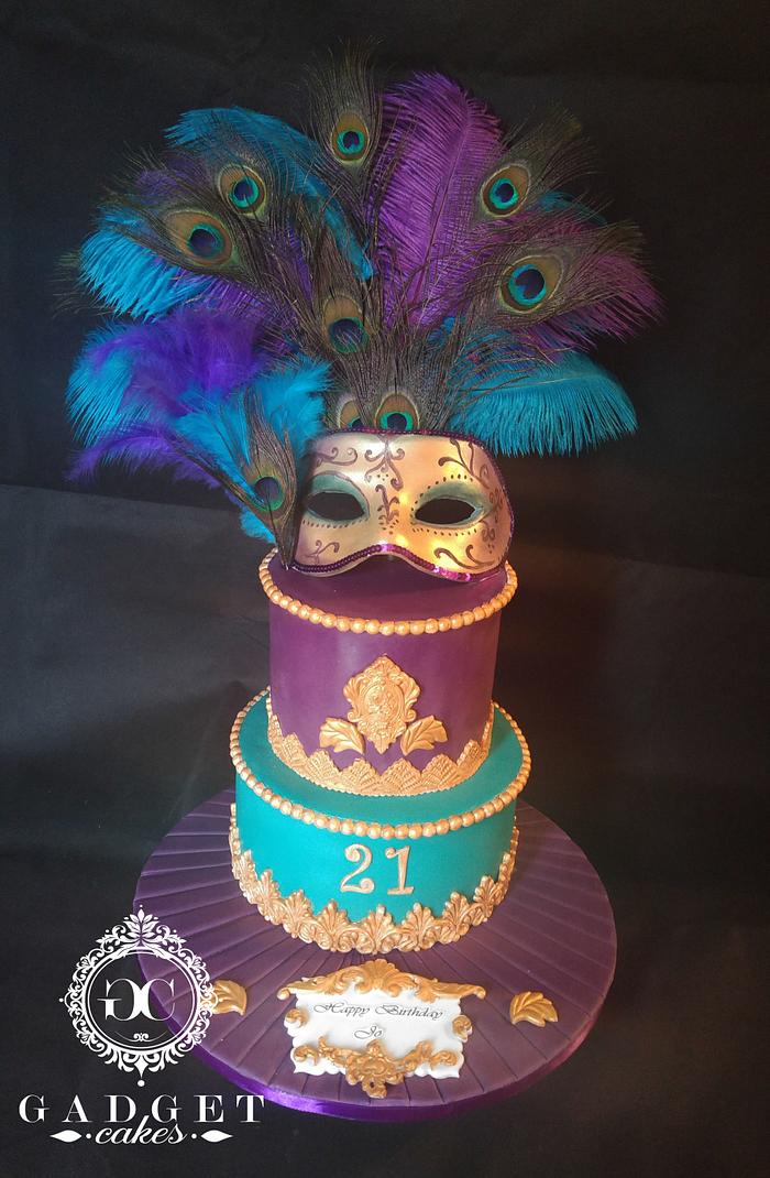 Venetian mask masquerade cake!