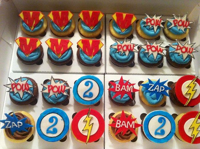 Superher cupcakes
