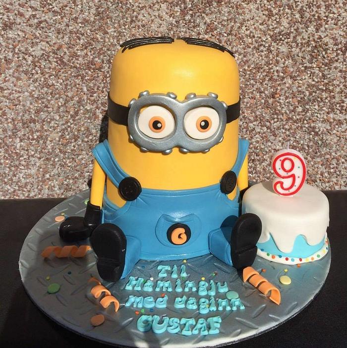 Ready to Party Themed Minion Cake