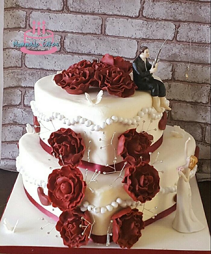Hearts and Roses Wedding cake
