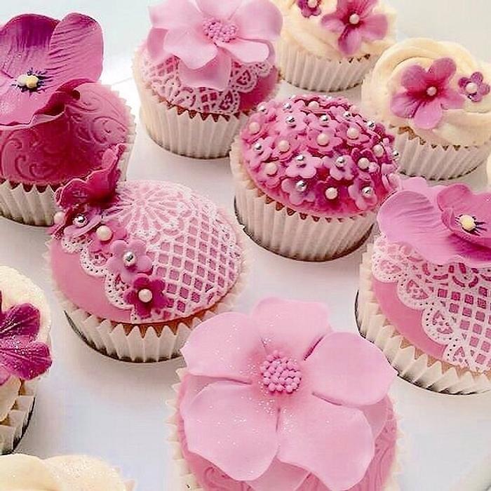 Floral Lace Cupcakes