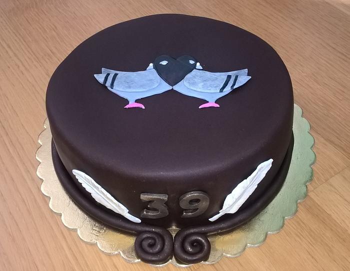 Cake for pigeon breeder