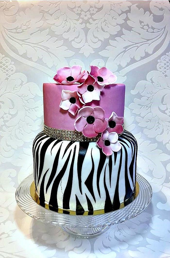 9 Gorgeous Cakes To Celebrate HuffPost's 9th Birthday | HuffPost Life