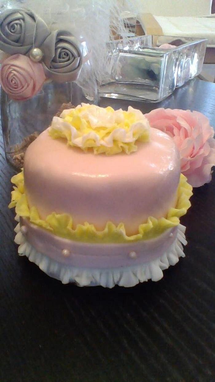 pink and yellow mini cake!