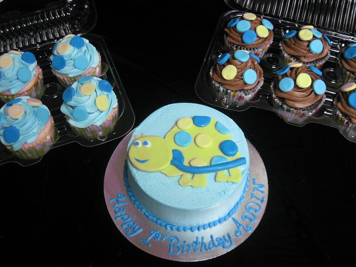 Turtle Themed Cake & Cupcakes
