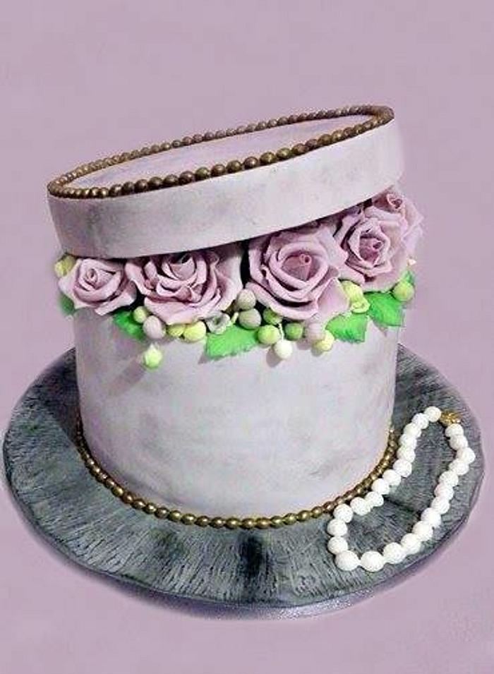 cake box with roses