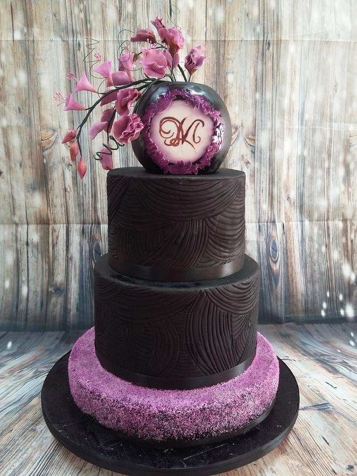 Wedding cake blak & purple