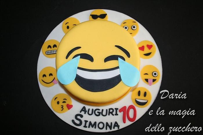 Emoticon cake