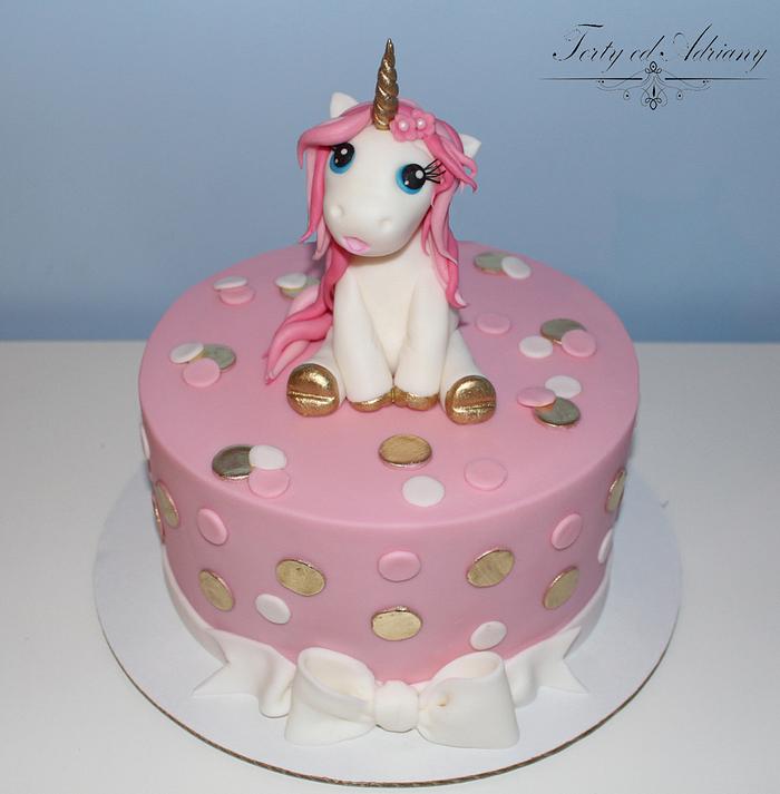 ... unicorn cakes ...