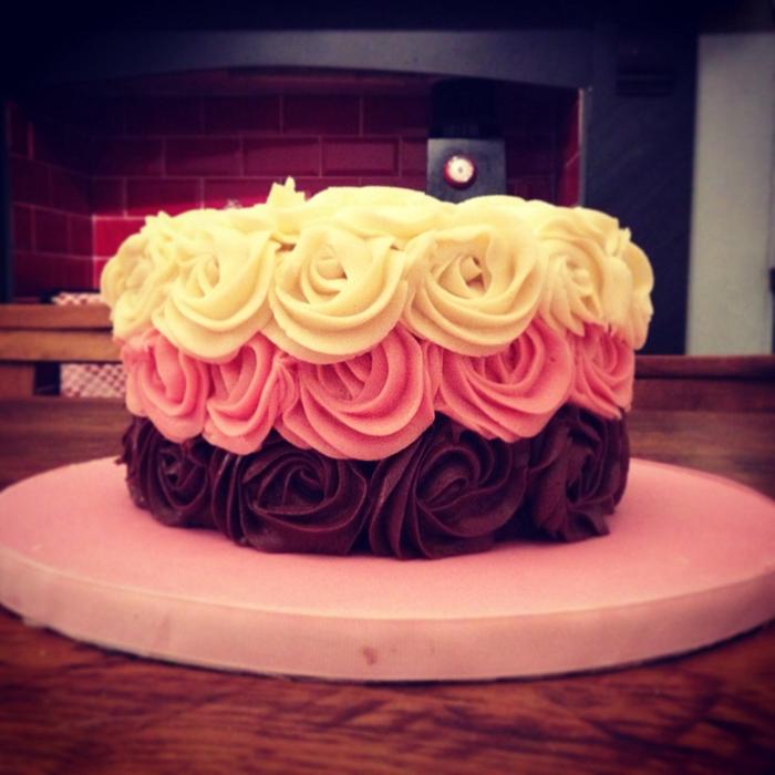 Neopolitan rose cake 
