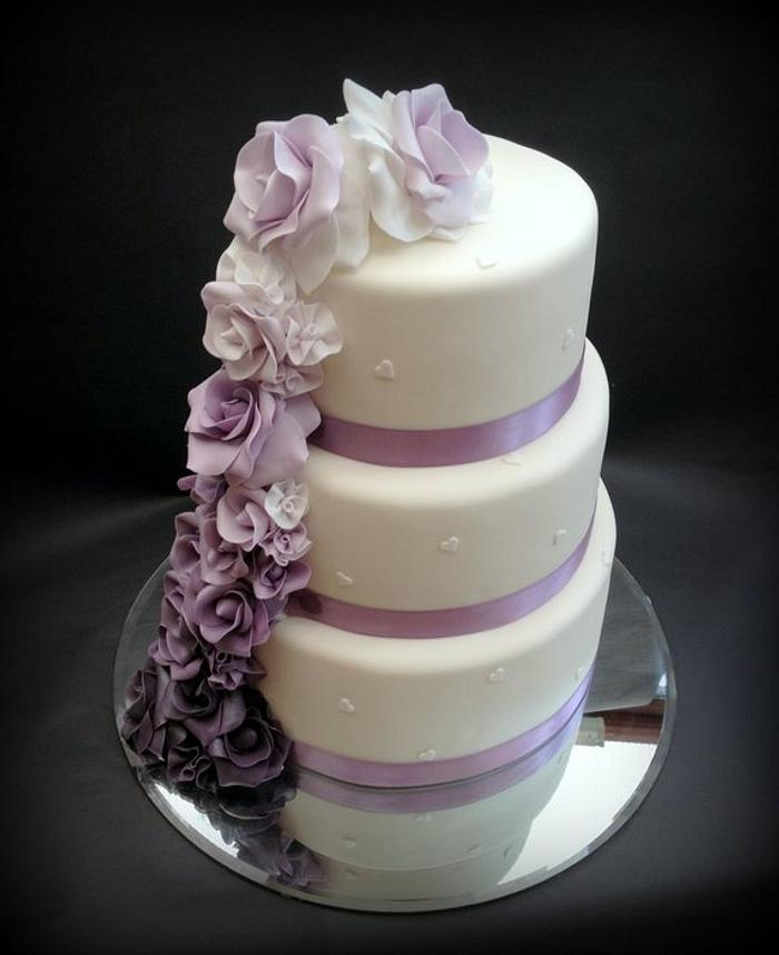 Purple Ombre Roses Wedding Cake