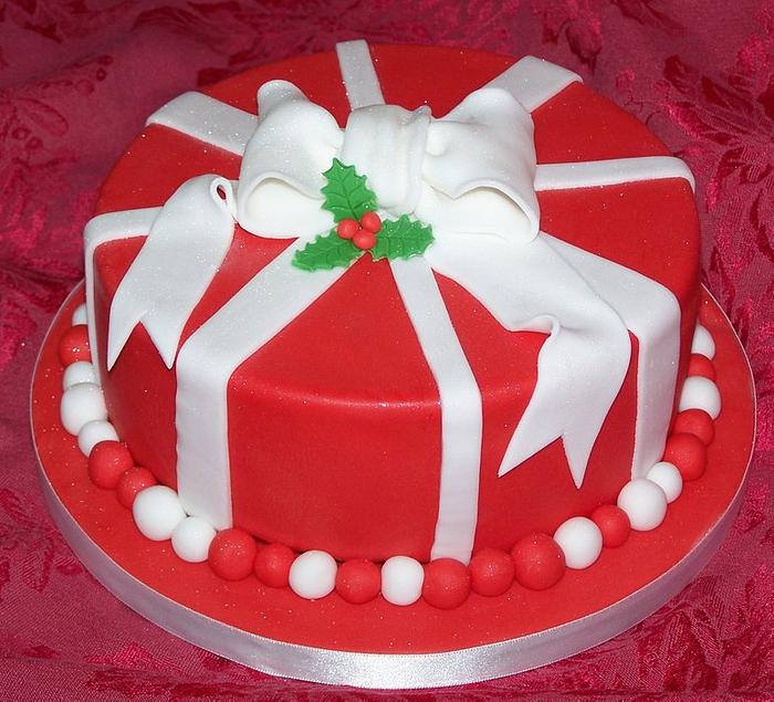 Red & White Christmas Cake