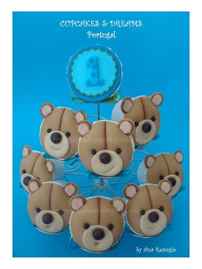 TEDDY BEAR CUPCAKES