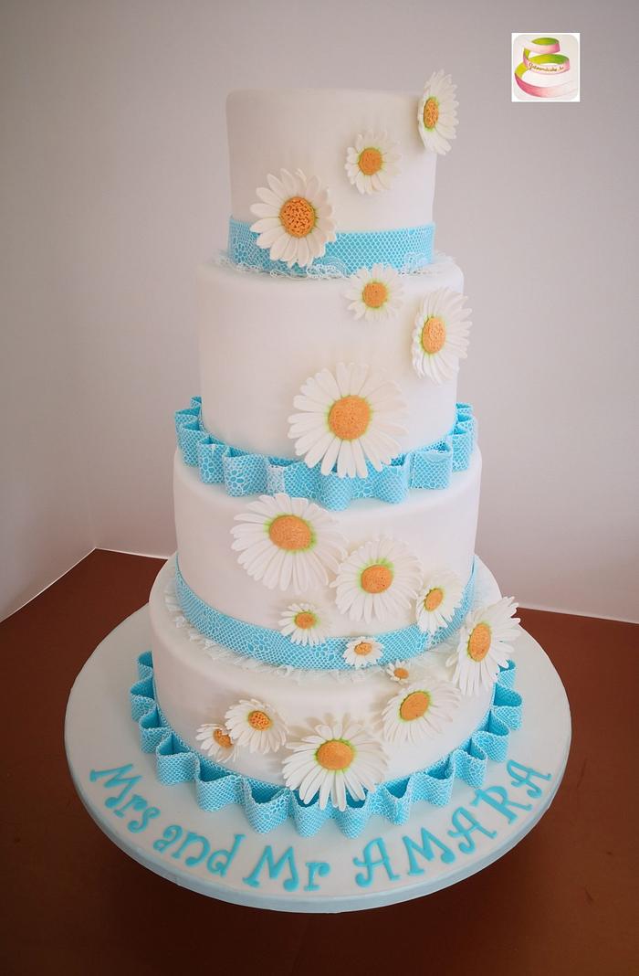 Daisies Wedding Cake
