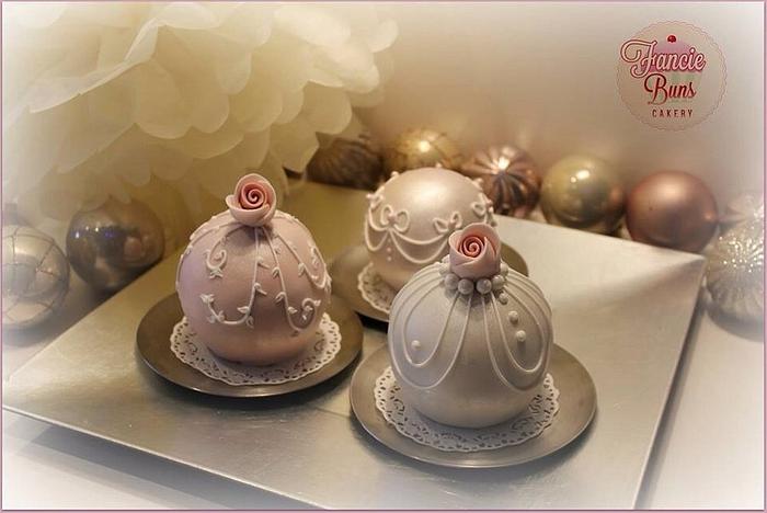 Cake Baubles!