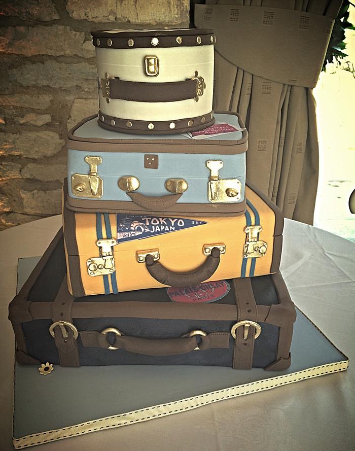 Vintage Luggage Wedding Cake 