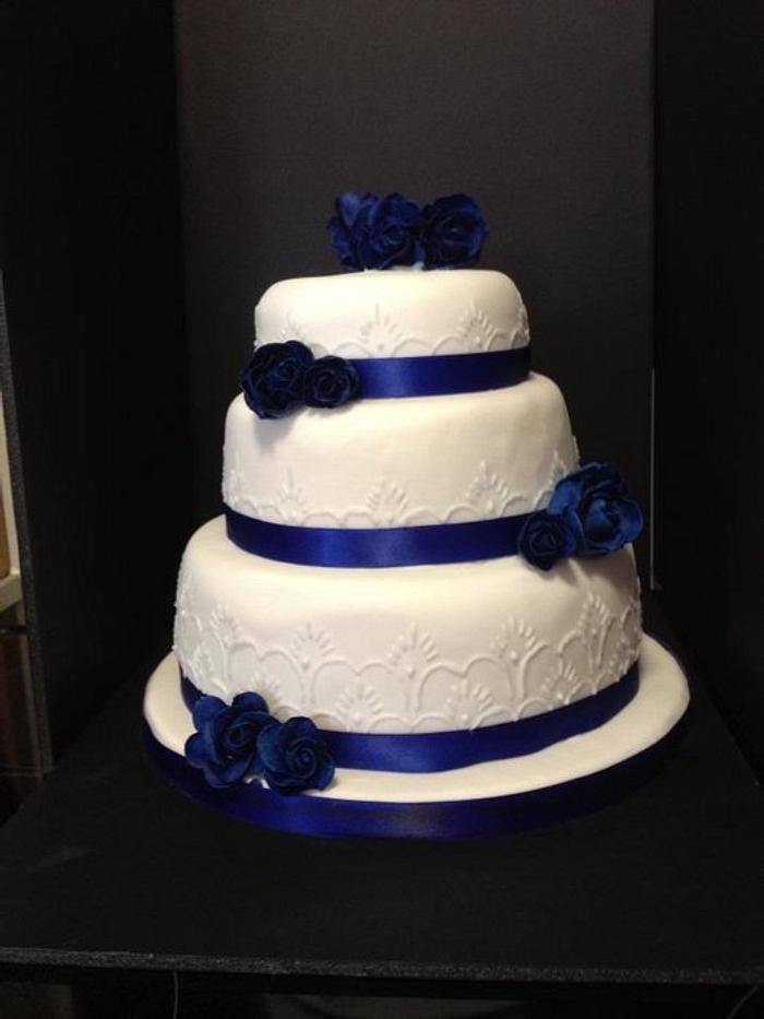 miniture wedding cake 4"6"8"