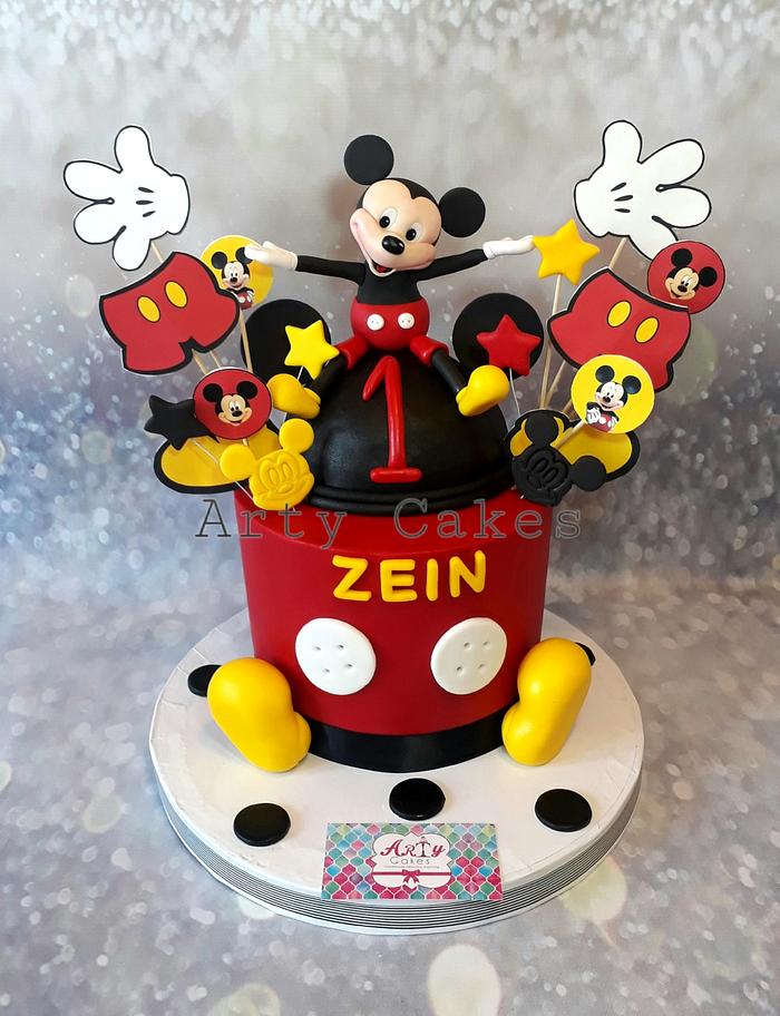 Mickey mouse cake by Arty cakes 