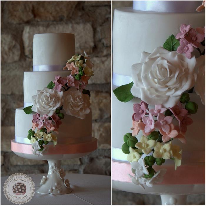 Pastel blooms wedding cake - Mericakes