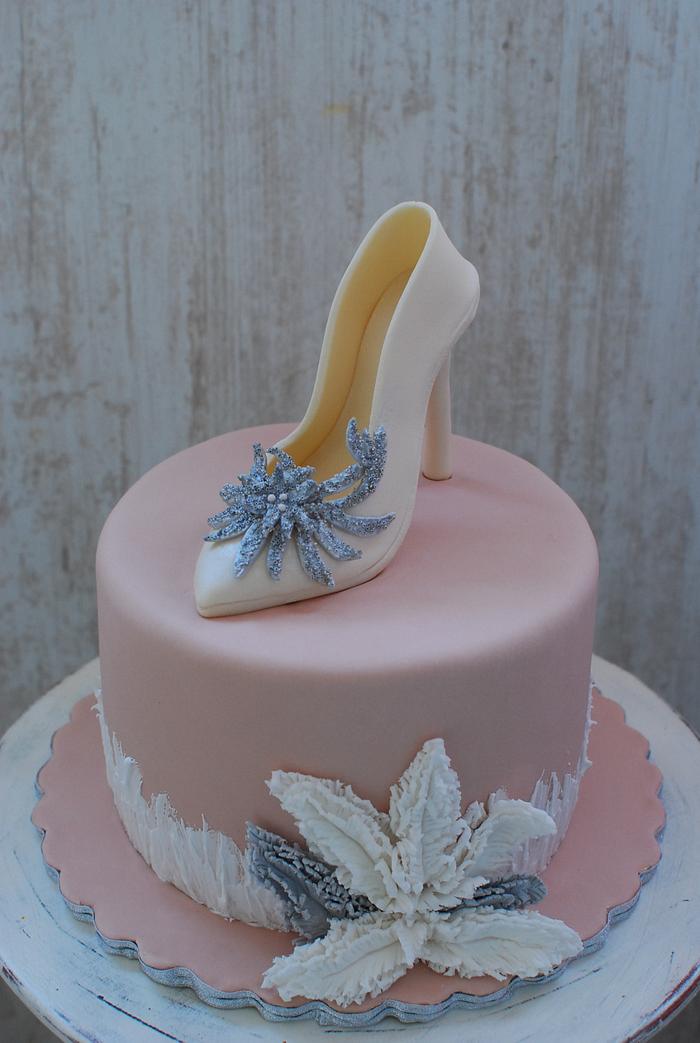 Manolo Blahnik swan- Lady shoe cake