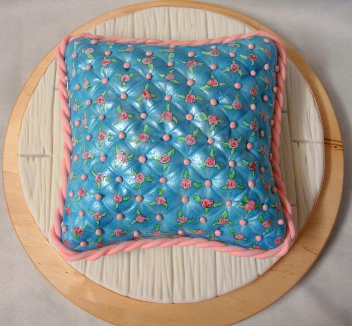 Pillow cake