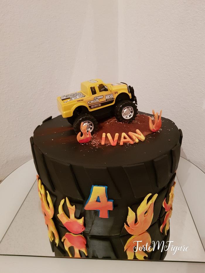 Jeep fondant cake