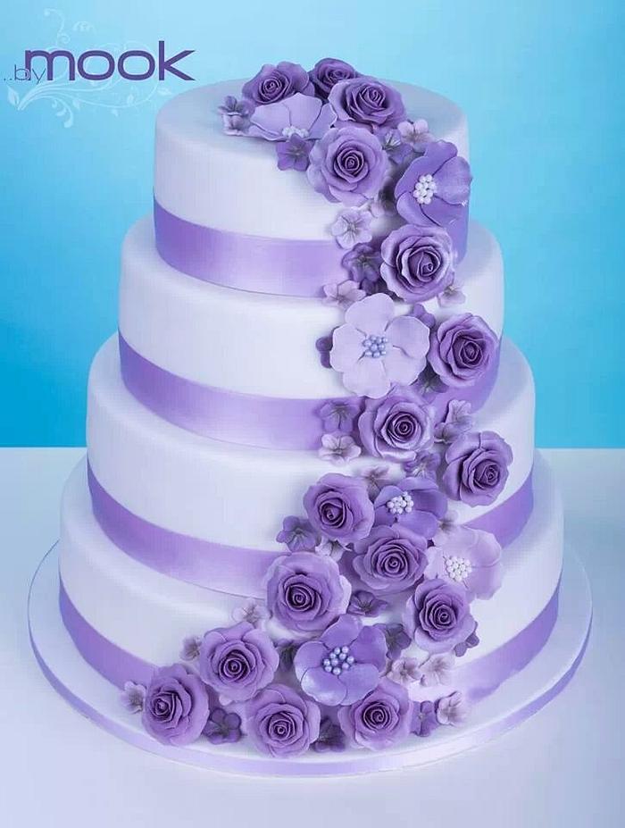 Purple flowers wedding cake