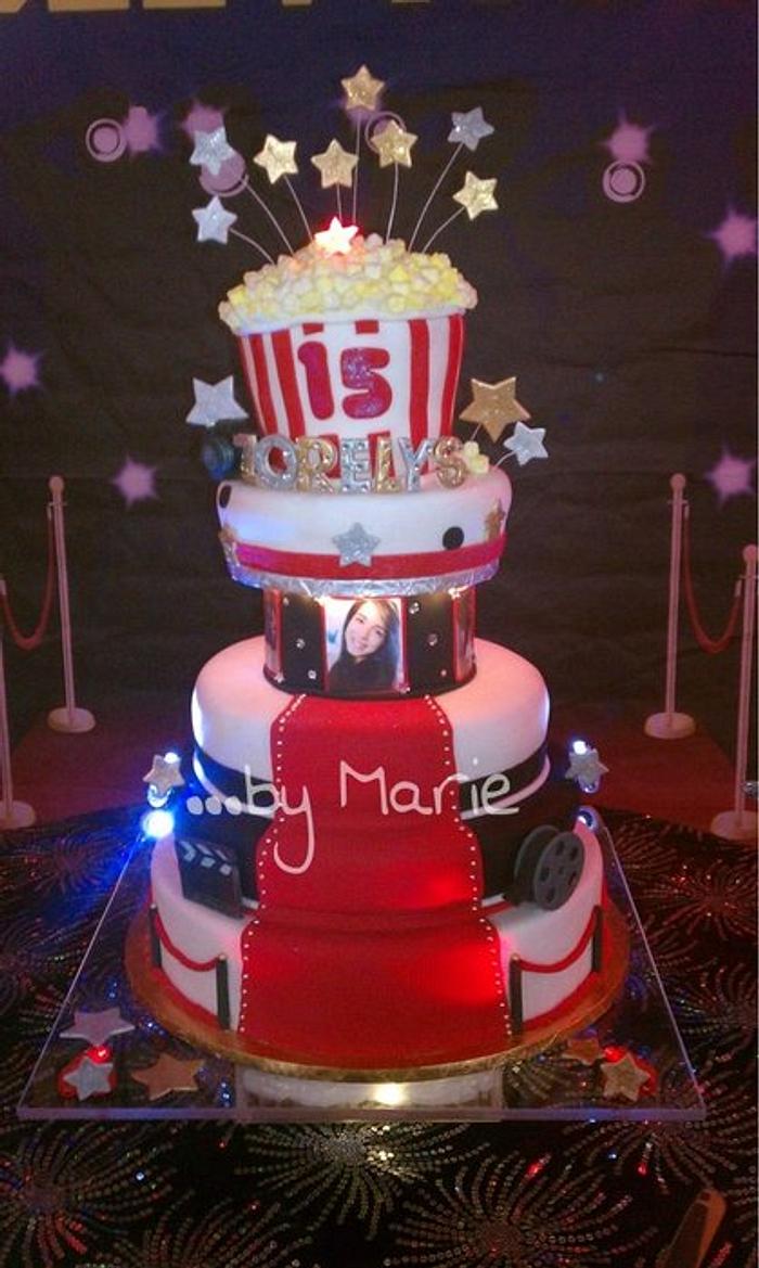 Hollywood quinceañera cake