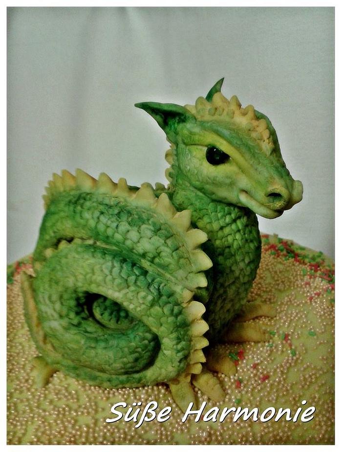 A little Birthday Cake - baby Dragon