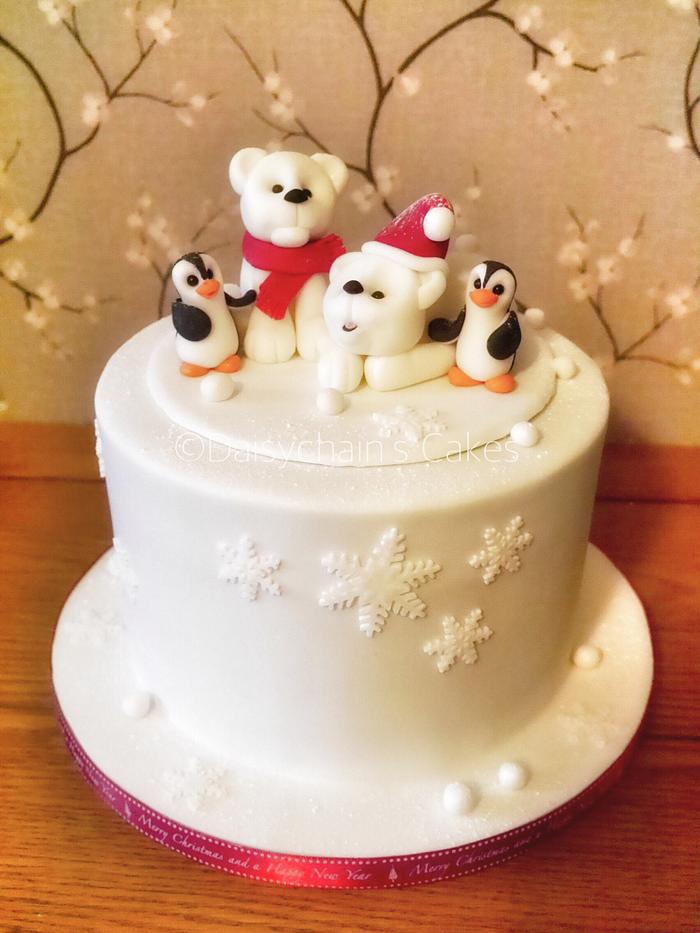 Polar bear and penguins Christmas cake 