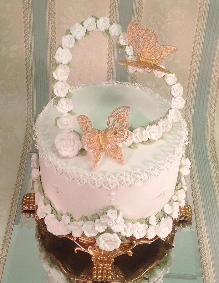 Royal icing heart and roses wedding cake 