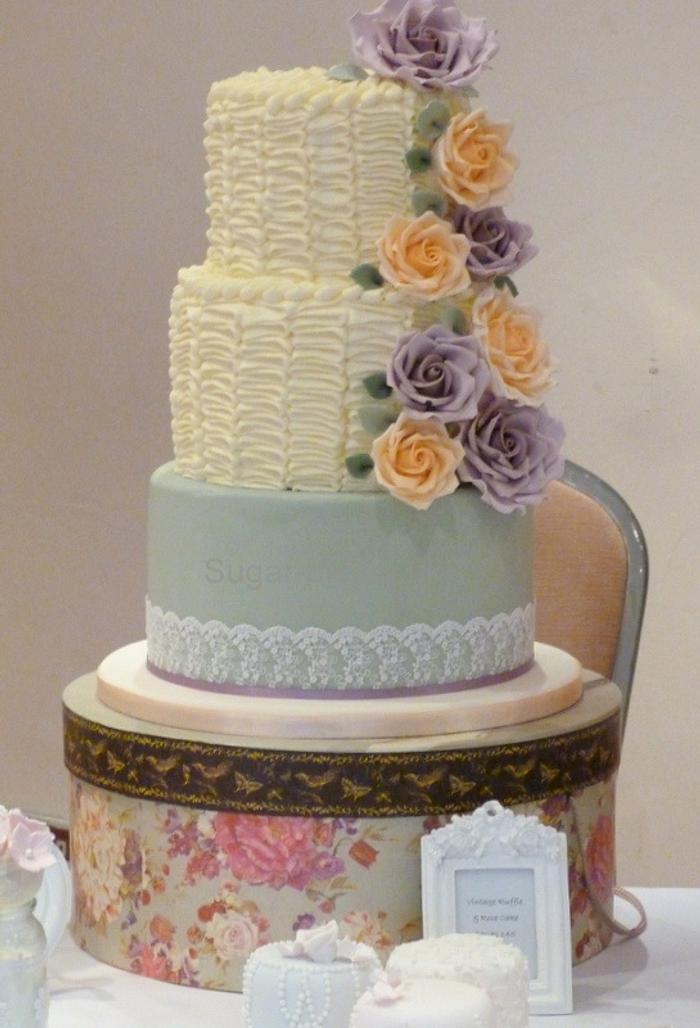 Vintage ruffle & rose wedding cake