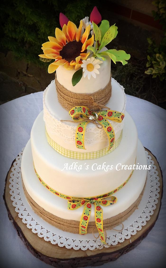 Sunflower country wedding cake