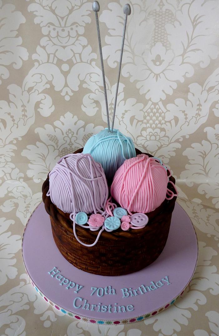 Knitting basket cake.