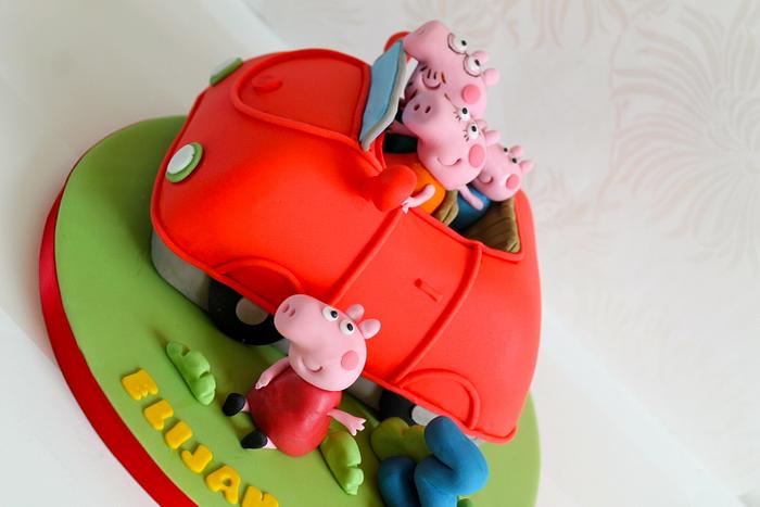 Peppa Pig Car Cake Decorated Cake By Zoes Fancy Cakes Cakesdecor