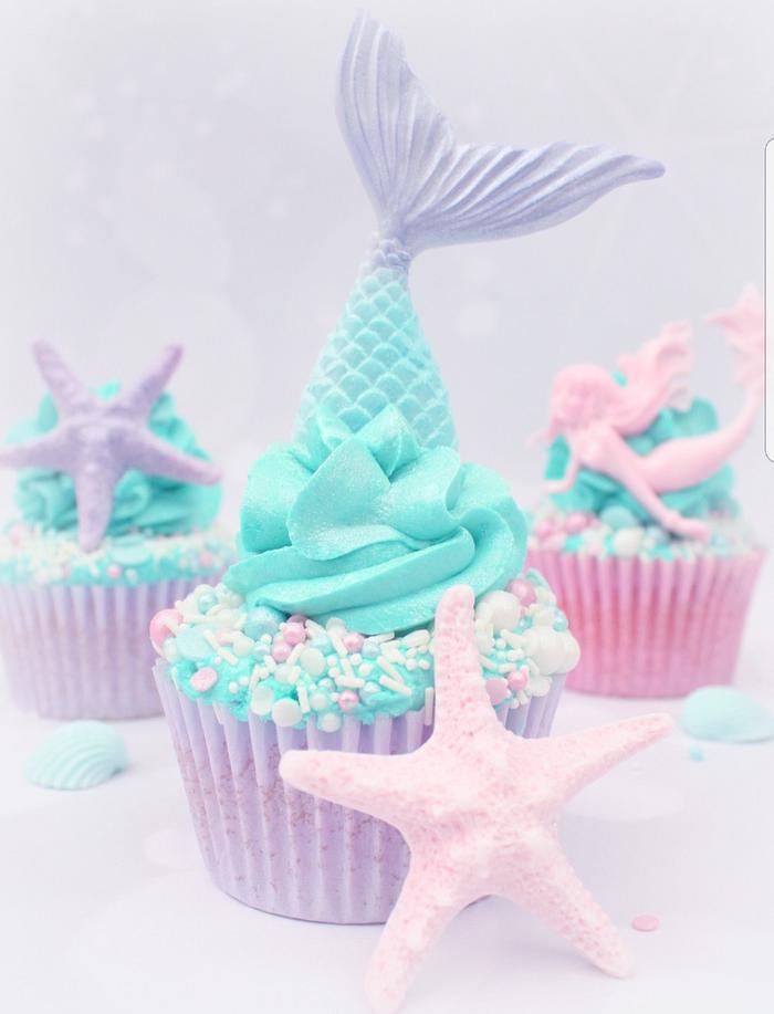 Mermaid themed cupcakes 