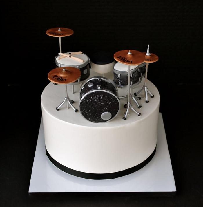 Drum Set Cake 