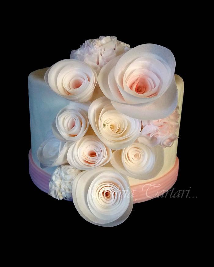 Wafer paper flowers cake